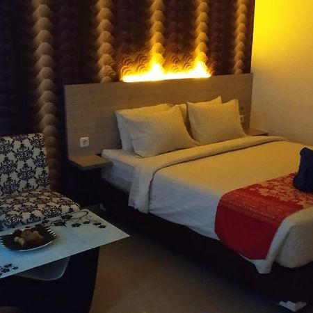 Mel'S Inn Manado Kültér fotó